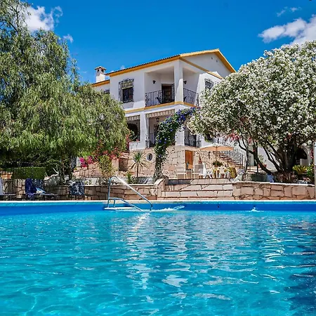 Amazing In With Outdoor Swimming Pool Holiday home *