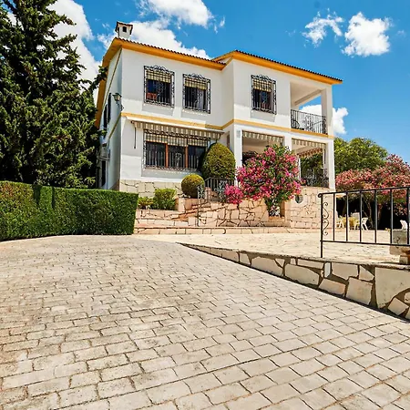 Amazing In With Outdoor Swimming Pool